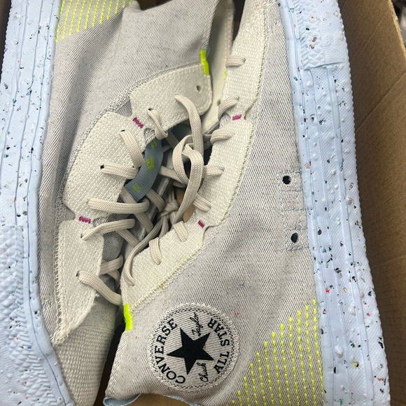 Converse ladies size 8.5 - Picture 1 of 2